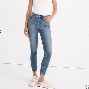 Madewell 9" Mid-Rise Roadtripper Authentic Jeans in Enfield Wash W-835 Sz 29